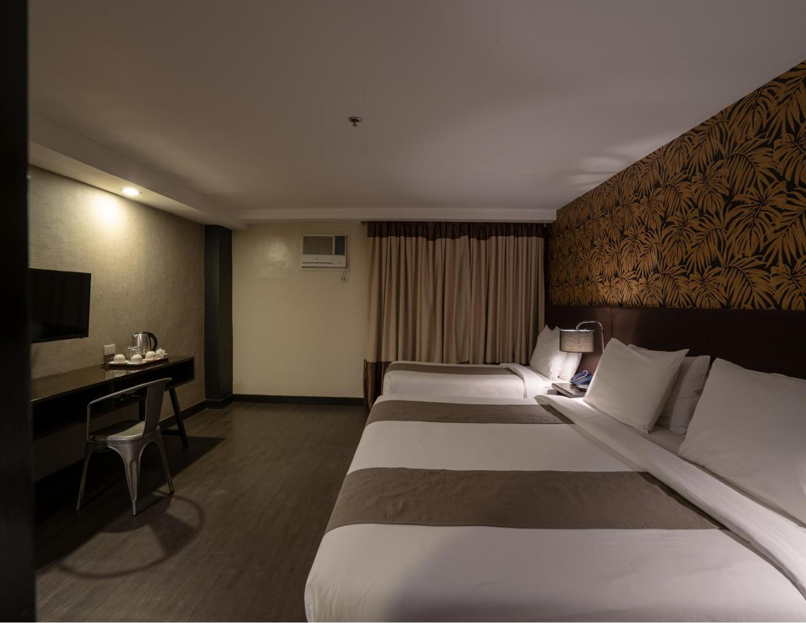 Gt Hotel Jaro Илойло Сити Екстериор снимка