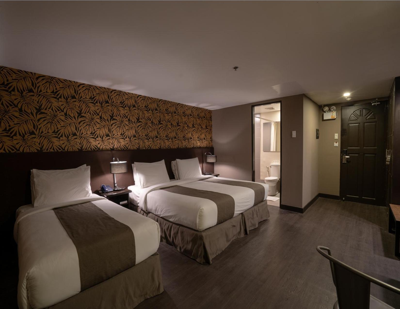 Gt Hotel Jaro Илойло Сити Екстериор снимка