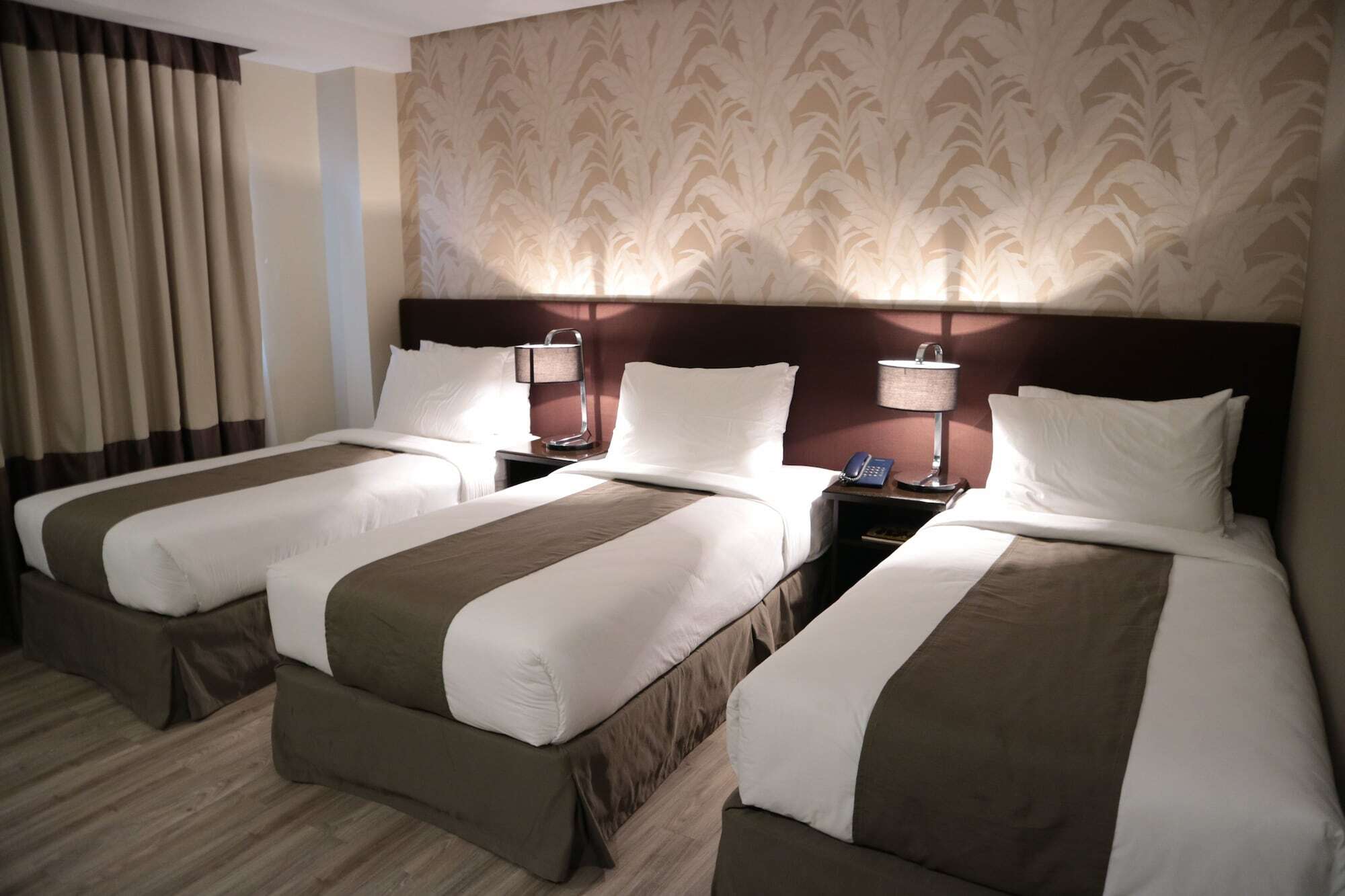 Gt Hotel Jaro Илойло Сити Екстериор снимка
